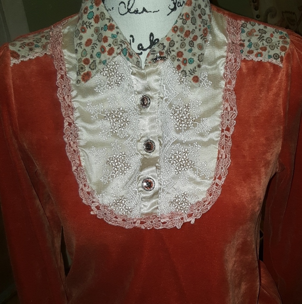Vintage Jiekeer Vintage top size T4
